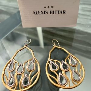 Alexis Bittar stunning 😍 gold tone earrings ✨